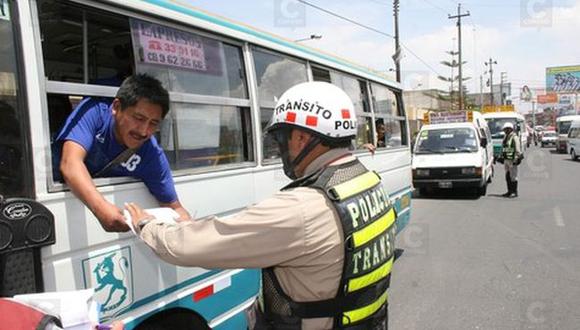 Arequipa: 20 vehículos que brindaban ilegal servicio urbano fueron multados