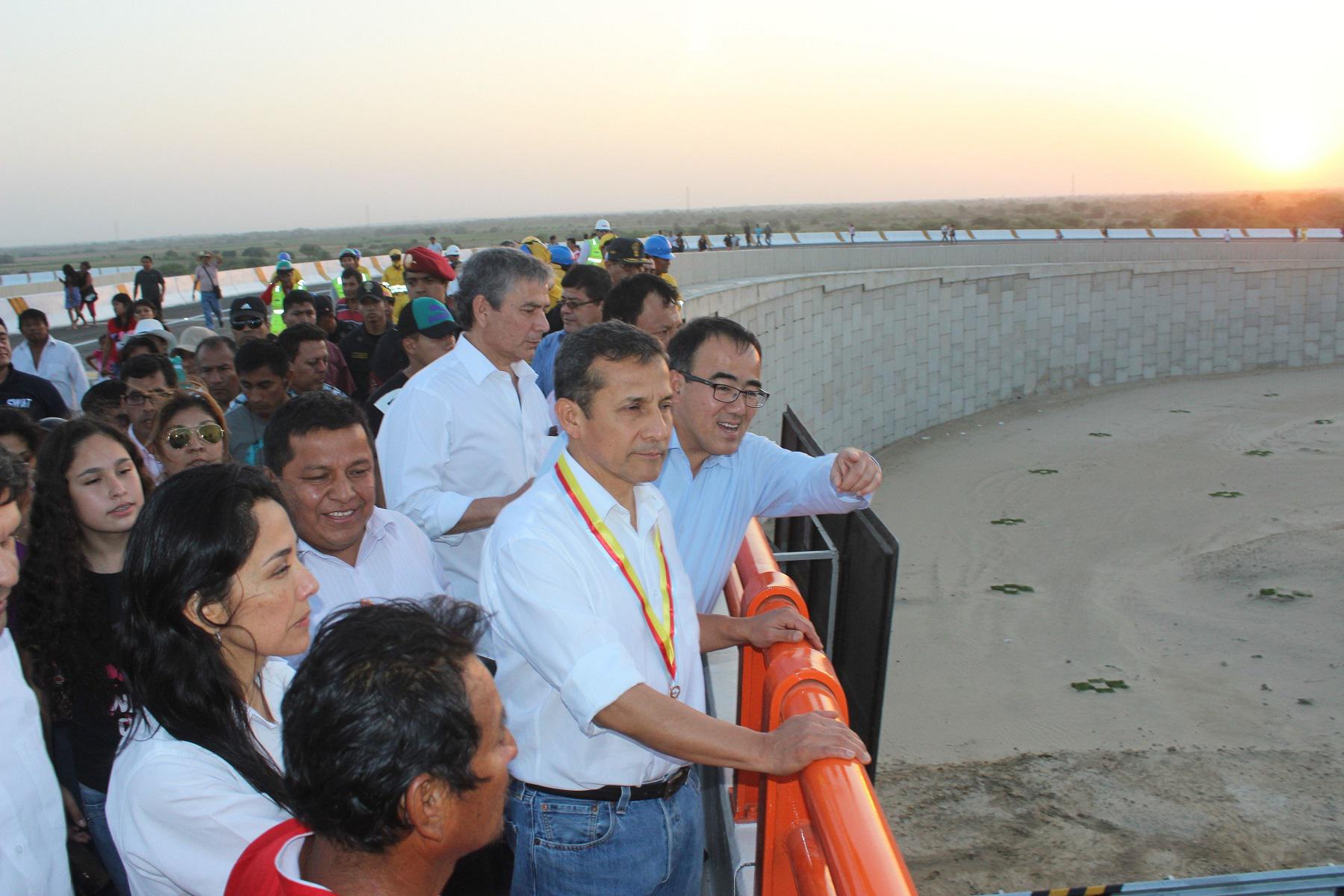 Ollanta Humala inaugura primer intercambio vial de Piura