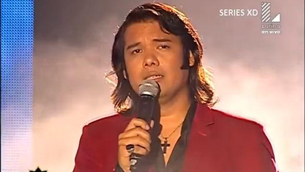 Sandro de “Yo Soy” aparecer cantando desde su balcón durante cuarentena  (Foto: captura)
