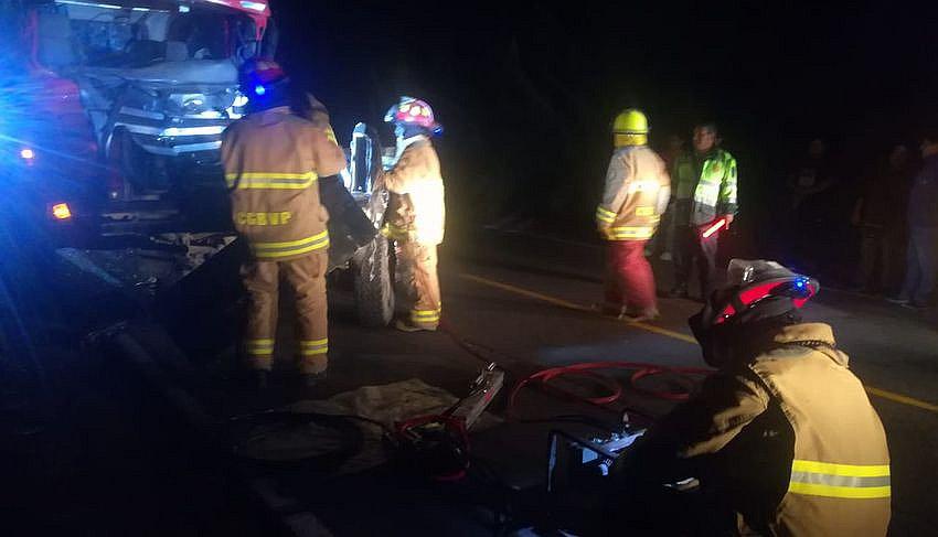 Isleños lloran a seis agricultores que perecieron aplastados