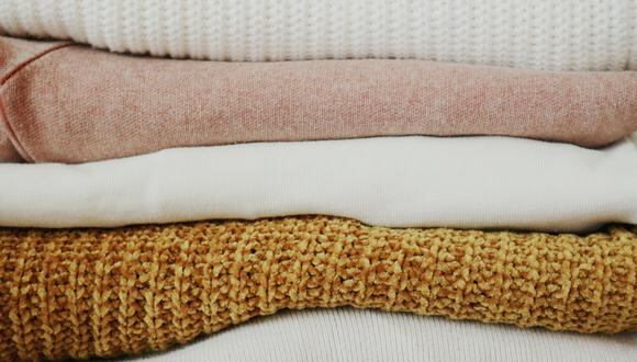 Trucos caseros para lavar y secar un abrigo de lana en casa. (Foto: Pexels)