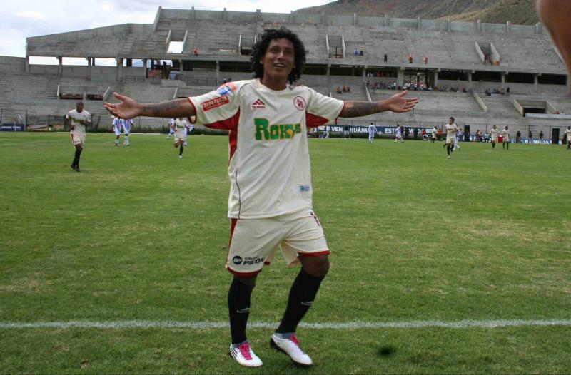 Gustavo Rodas a un paso de volver al León de Huánuco
