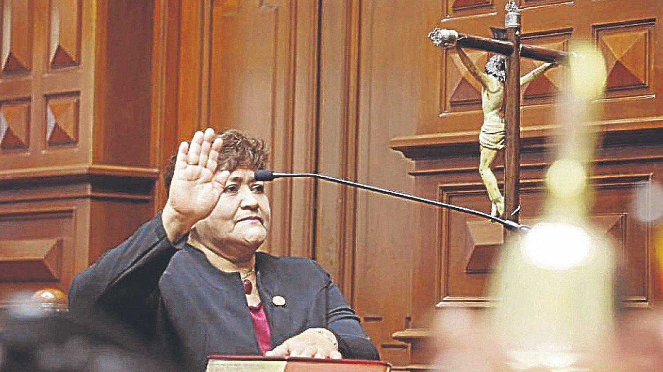 Congresista María Ramos en contra de referéndum 