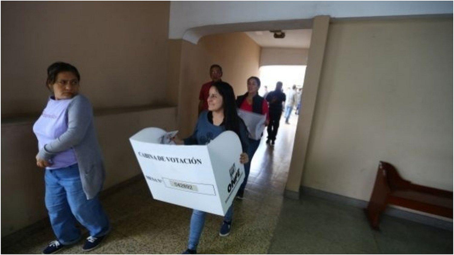 Elecciones 2018: ¿Si falta un miembro de mesa, un elector puede ser obligado a reemplazarlo?