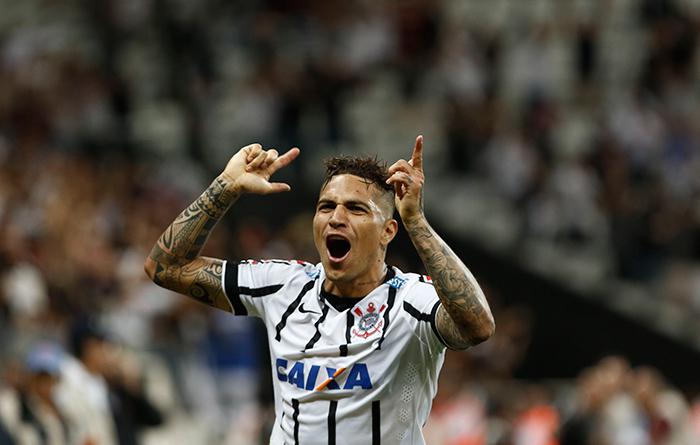 ​Paolo Guerrero: "No pienso por ahora en un compromiso formal"