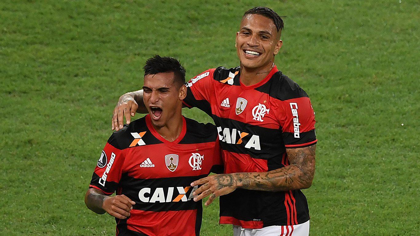 Paolo Guerrero fue incluido en lista del Flamengo para jugar la Copa Libertadores