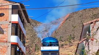 Fuerte incendio forestal convoca a todas las compañías de bomberos de Cusco (VIDEO-FOTOS)