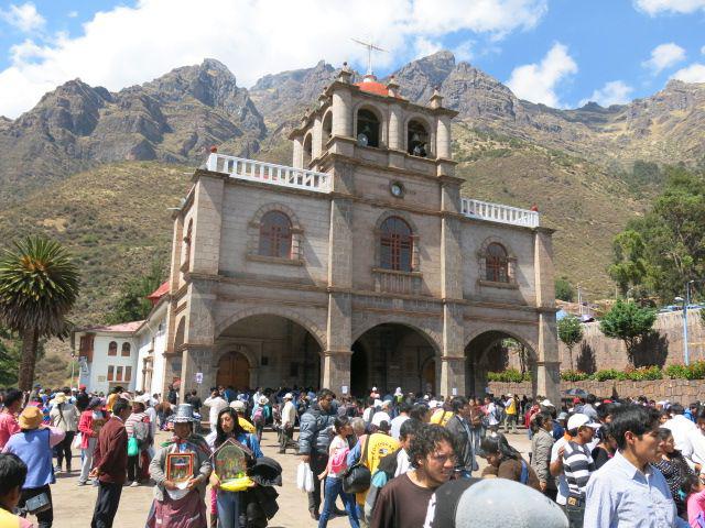 Cusco: 480 policías brindan seguridad en el Santuario del Señor de Huanca