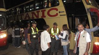 Chiclayo: "Pepean" a dos pasajeros en ómnibus 