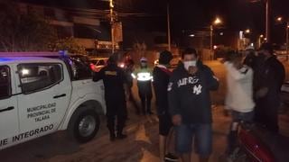 Piura: 30 personas bebiendo licor en cantinas de Talara fueron intervenidas