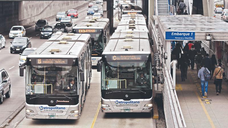 Metropolitano y tren dan facilidades a los electores limeños