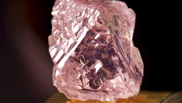 Ponen en venta diamante rosado por un precio de hasta 28 millones de dólares