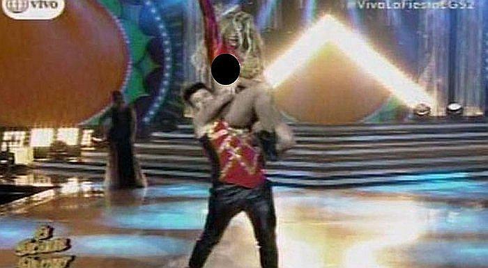 El Gran Show: Leslie Shaw muestra más de la cuenta al bailar (VIDEO)