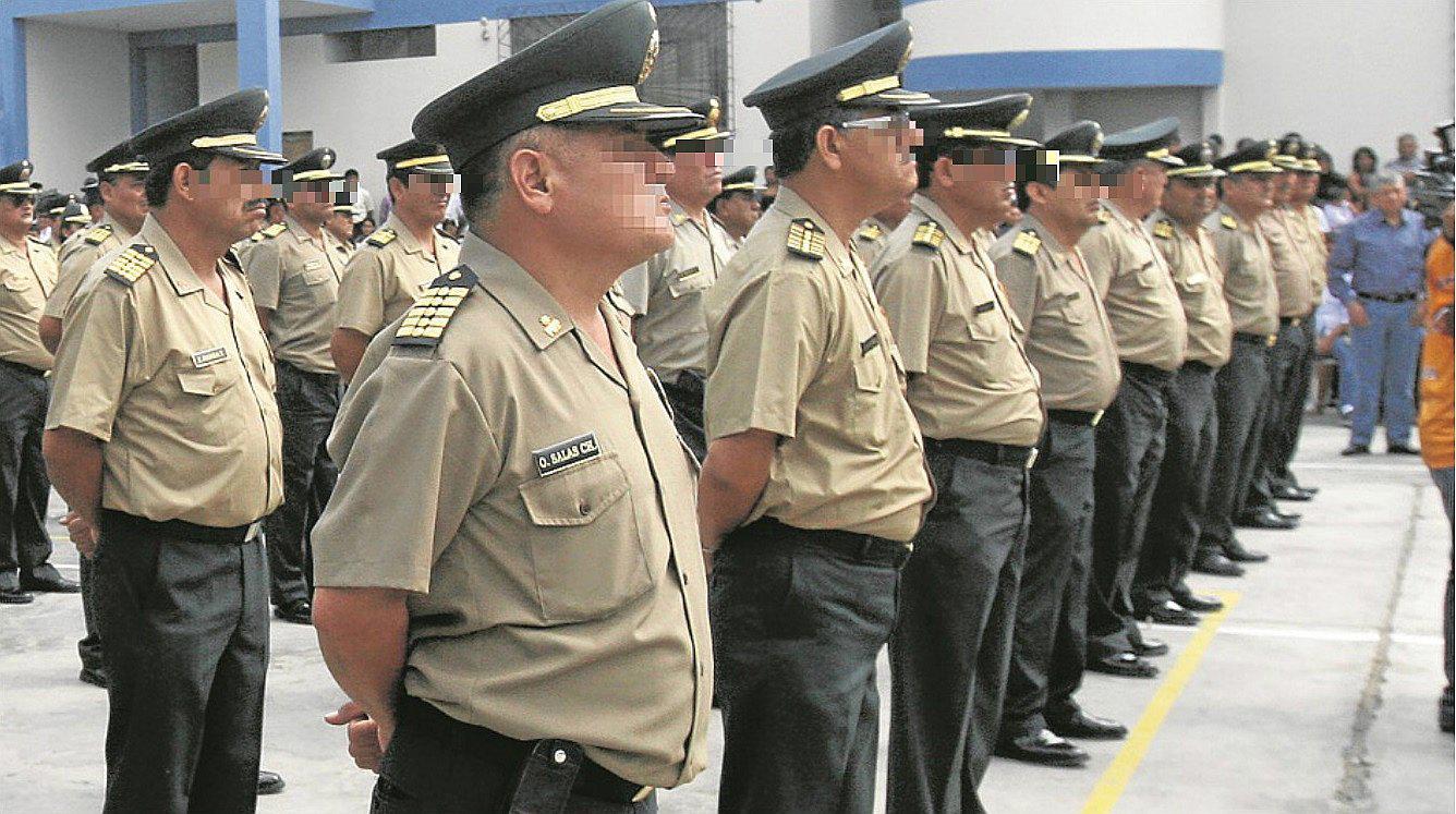 Más de diez jefes policiales en La Libertad pasan al retiro