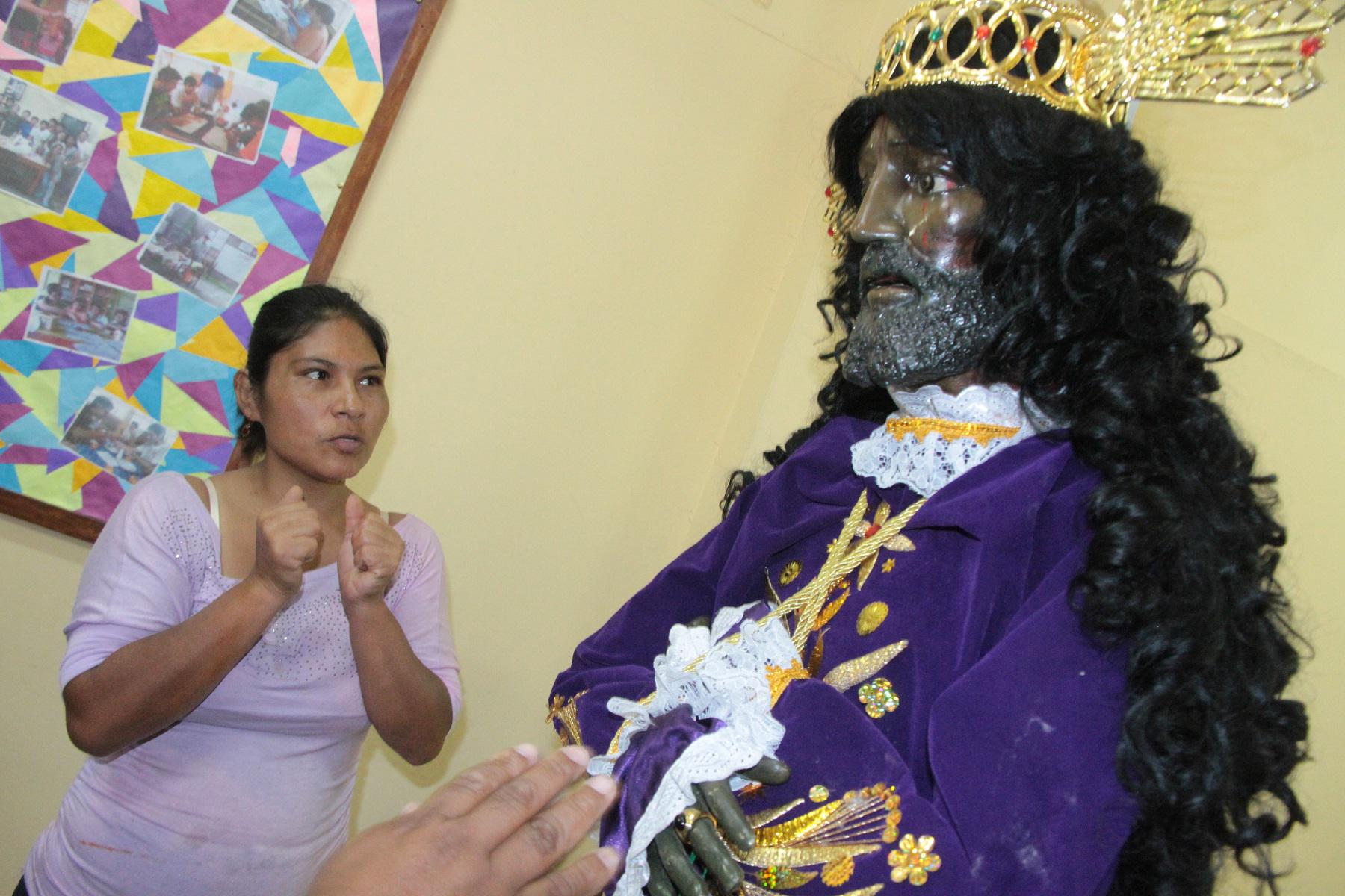 Piura: Entusiasmo y fe en inicio de Congreso Eucarístico