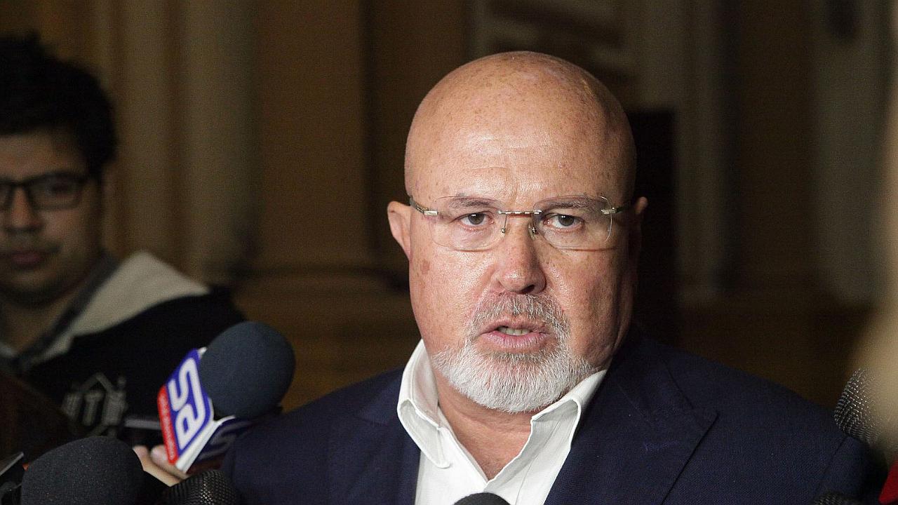 Carlos Bruce revela que padece cáncer de piel y se viene recuperando de una intervención quirúrgica (FOTO)