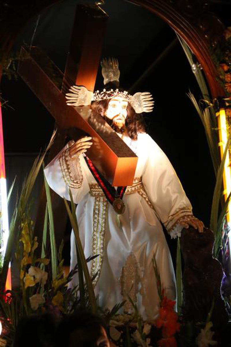 Revive el encuentro de la Virgen Dolorosa y Jesús Nazareno (VIDEO)