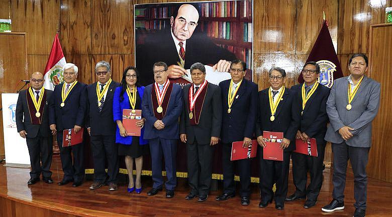 Siete nuevos decanos juramentaron en la Universidad Jorge Basadre