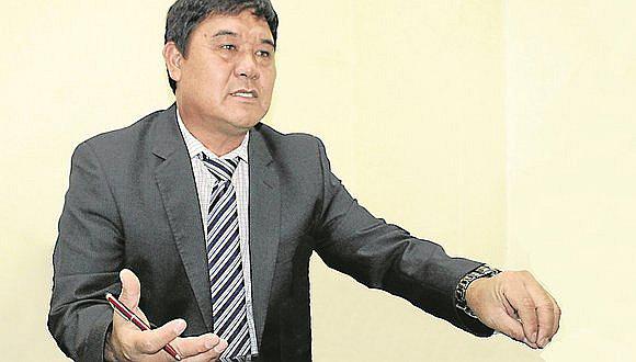 Julio Miyamoto cesa a gerente regional de Transportes y Luis Valdez lo repone en el cargo