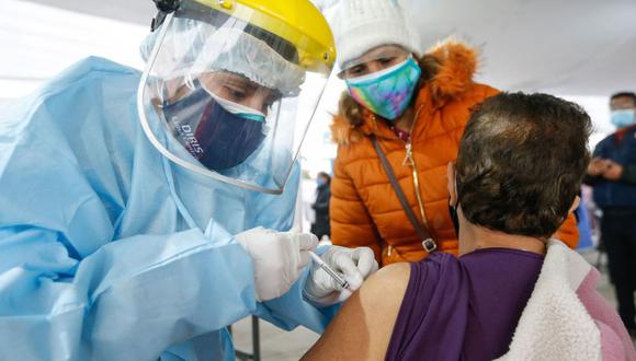 Centros de vacunación atenderán desde las 7 a.m. del sábado 21 hasta las 7 p.m. del domingo 22.  (Foto: Andina).