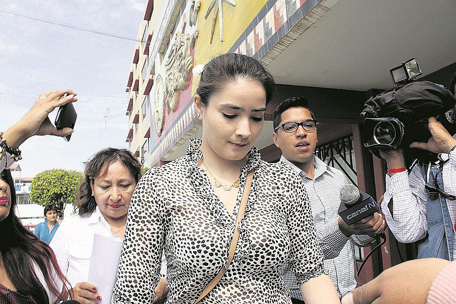 Policía maneja varias hipótesis por extorsión y disparos a casa de “La Jefa” 