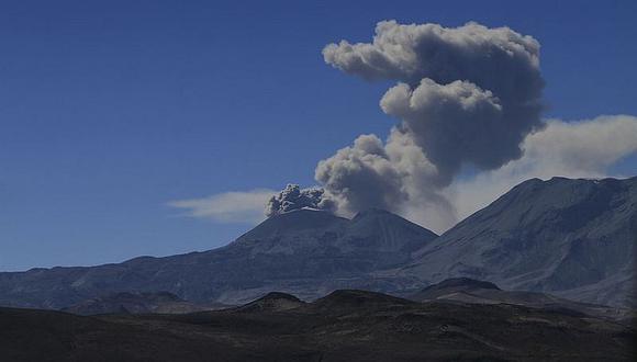 Volcán Sabancaya registró 15 mil explosiones en un año
