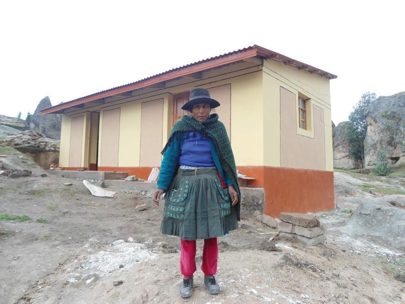 En Acobamba construyen  viviendas  antisísmicas 