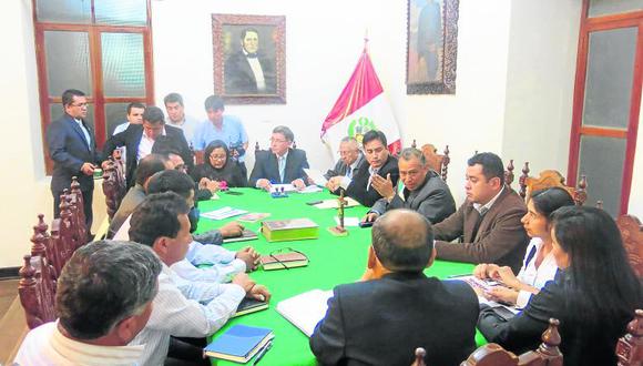 Municipalidad de Huánuco: denuncian a alcalde y trece regidores