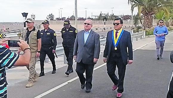 El senador chileno José Durana y el parlamentario andino por Perú Gustavo Pacheco visitaron la zona. (Foto: Difusión)