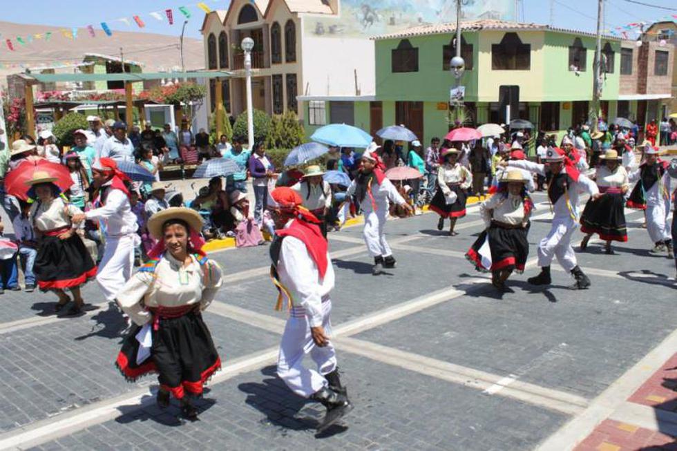 Locumba cerró los carnavales con vistoso pasacalle