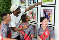 Jefferson Farfán recibe en su mansión a selección peruana de futsal Down (FOTOS y VIDEO)