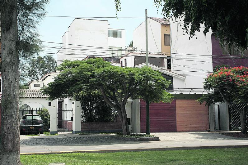 En la mira compras de casas de madre de Nadine