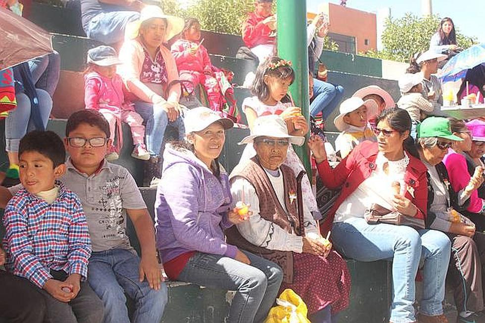 Celebran para todas las mamás de Villa Paraíso en Cerro Colorado (FOTOS)