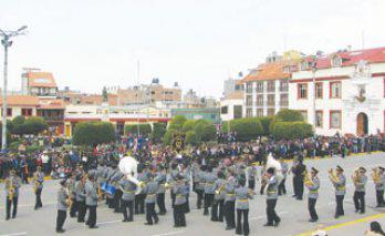 Puno vibró con el sonido de bandas