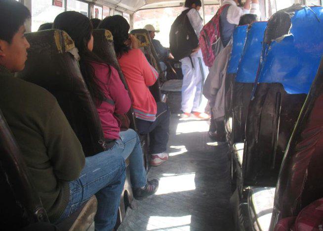 Alcalde de Huamanga le declara la guerra a los vehículos chatarra