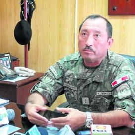 Comandante EP Luis Caballero deja cargo