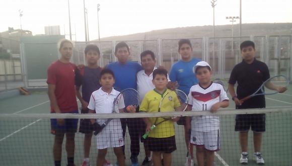 Raquetas tacneños avanzan a semifinales de torneo internacional en Arica