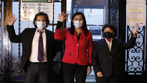 Susel Paredes, Flor Pablo y Edward Málaga no volvieron a conformar una nueva bancada parlamentaria desde su alejamiento de Somos Perú. (Foto: GEC)