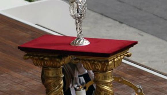 Capturan a ladrones de reliquia con sangre de Juan Pablo II