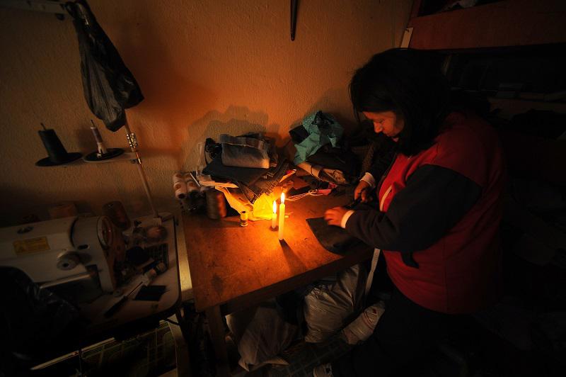 782 personas más ricas pueden abastecer con fuentes renovables a media humanidad