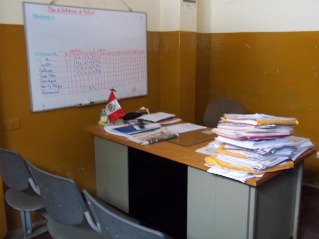 Ugel de Piura atiende sólo en contadas horas