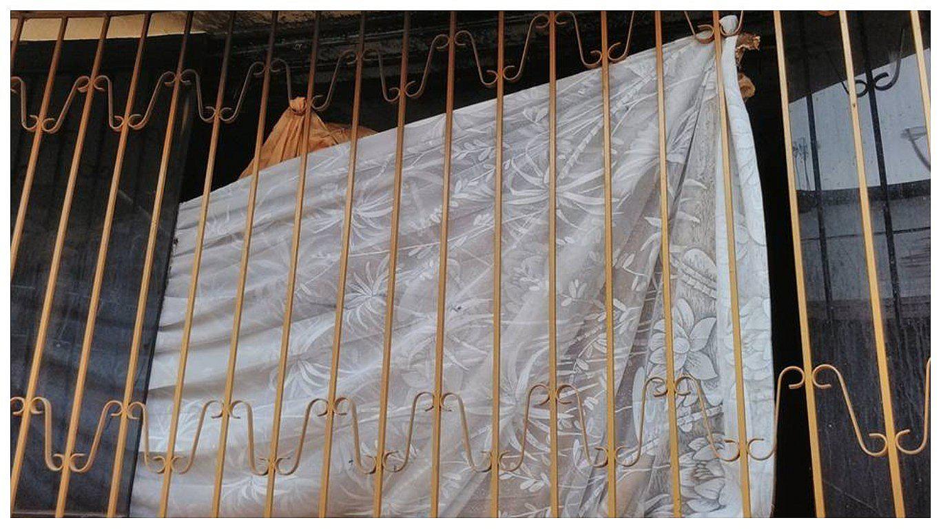 Cuidado: ​Arreglo navideño que dejaron encendido convierte vivienda en cenizas