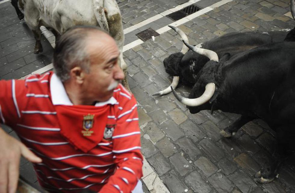 Primer encierro de San Fermín dejó cuatro heridos (VIDEO)