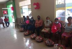 Comisarías de Atusparia y Campodónico agasajan a madres en su día