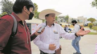 Hijo del gerente de Agricultura Jaime Huerta, trabaja en Autodema