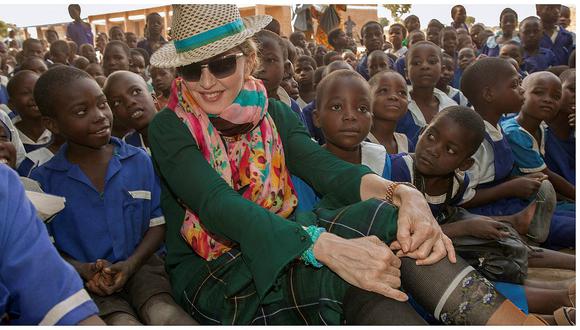 Madonna obtiene permiso para adoptar dos gemelas de Malaui 