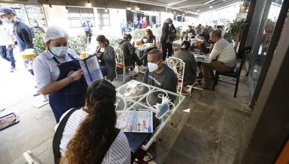 El sector Alojamiento y Restaurantes se incrementó en 92.73% por efecto de la mayor actividad del subsector alojamiento (131.99%) y del subsector restaurantes (92.06%). (Foto: Jorge Cerdán / GEC)