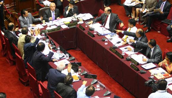 Fiscalización aprueba informe contra Alexis Humala