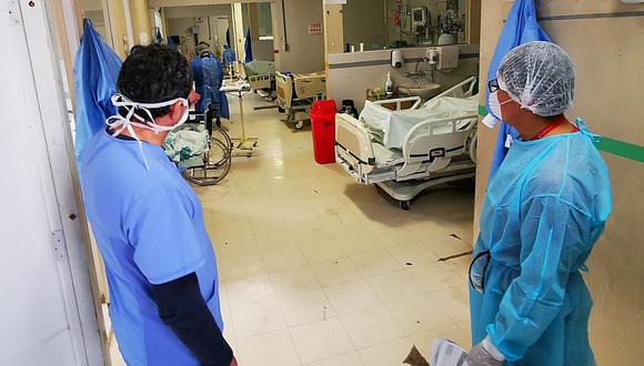 Pacientes con COVID-19 en riesgo por reducción de personal en hospitales de Cusco