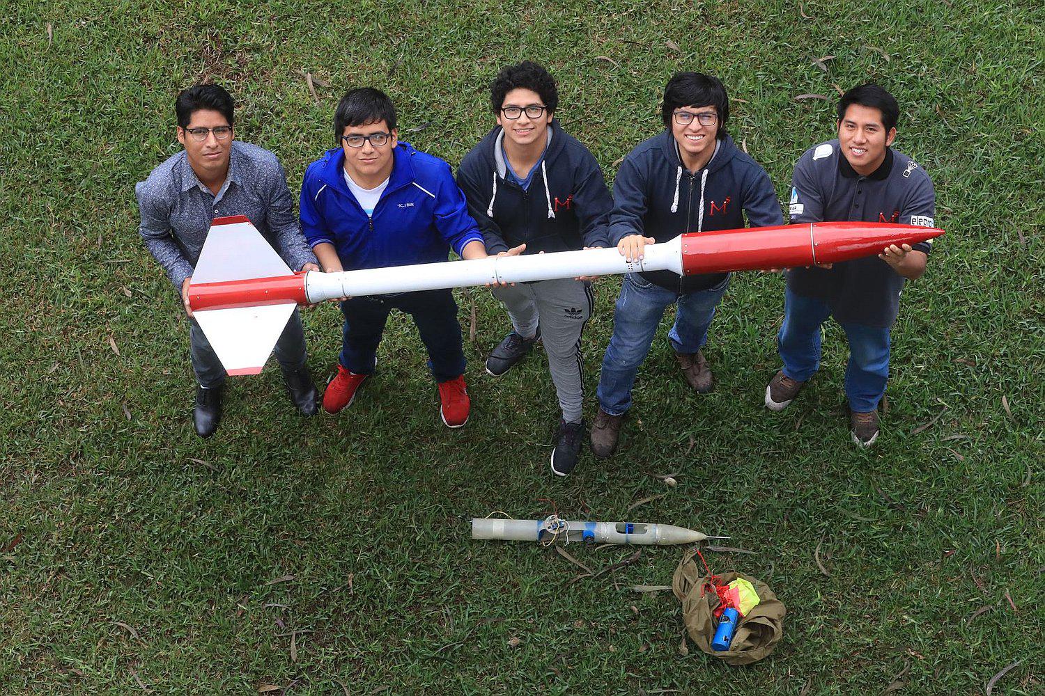 Creadores universitarios solicitan ayuda para viajar a competencia mundial en Francia 